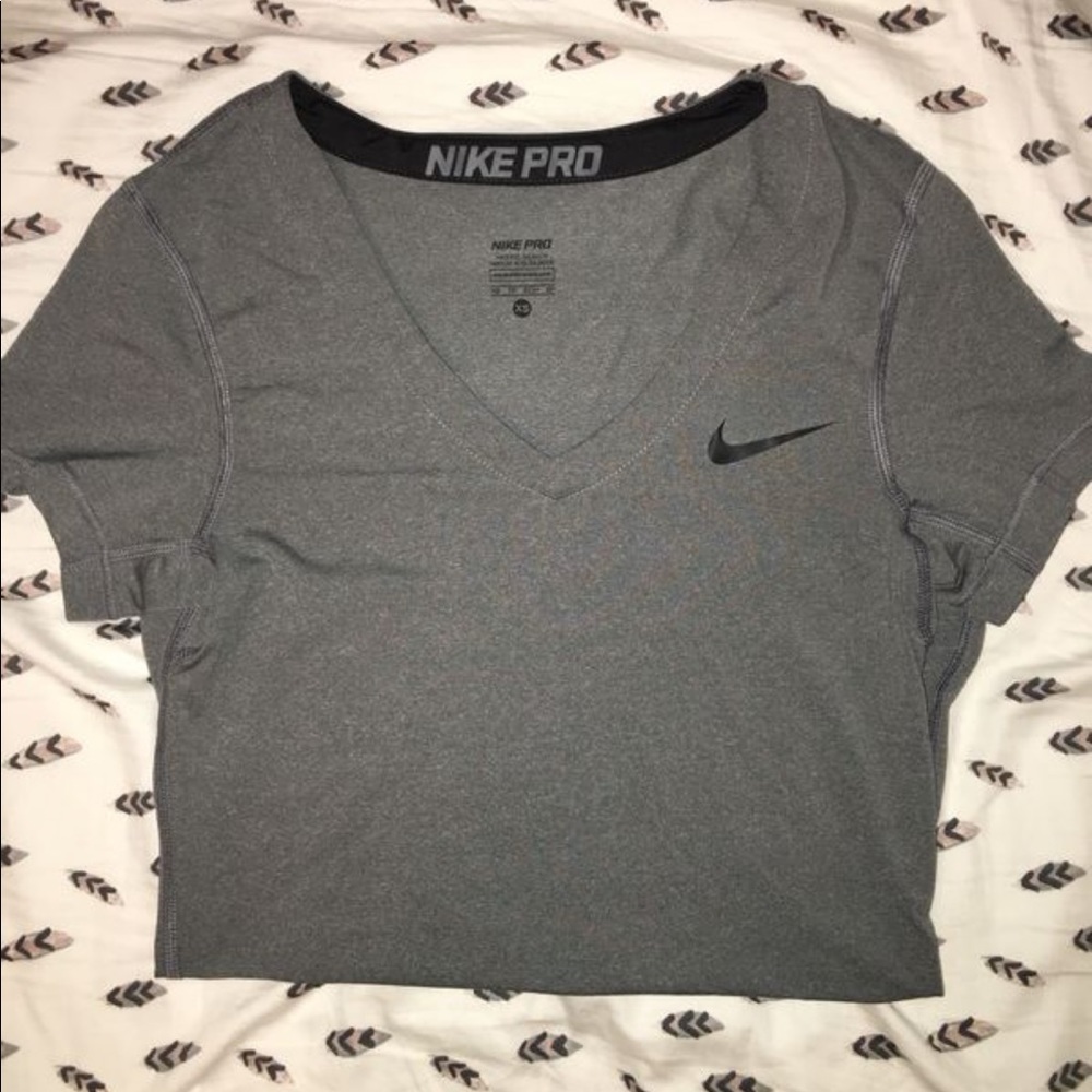 Nike gym shirt